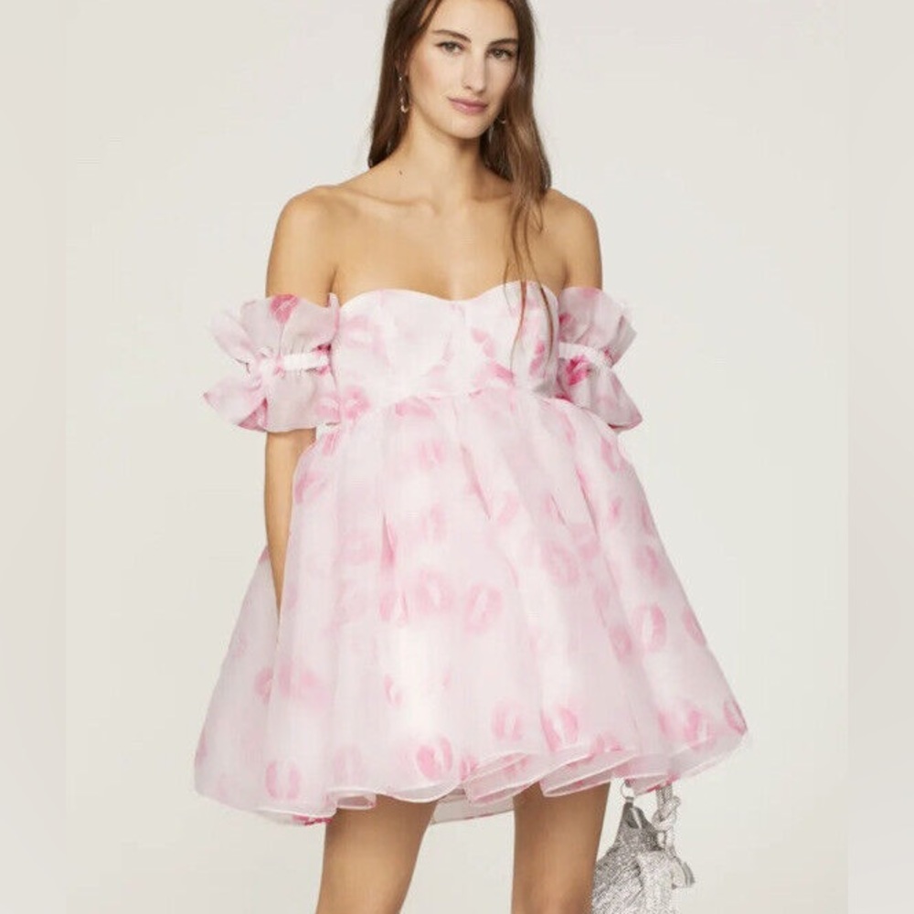 Selkie Kiss on the Lips Runway Puff Dress